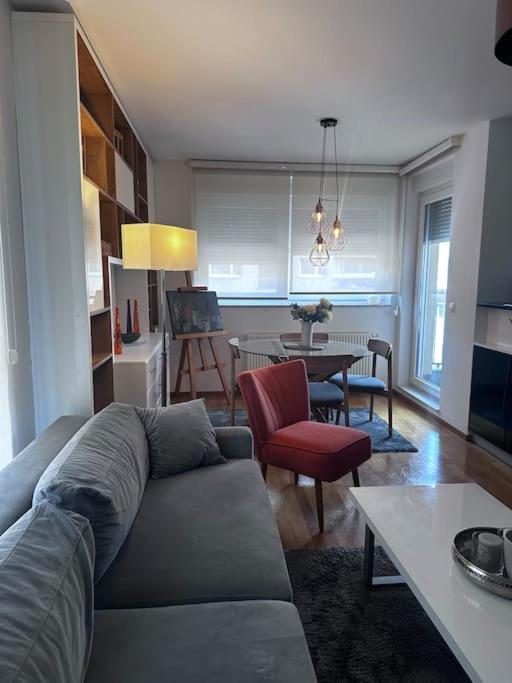 Apartman Pionirska Dolina SJJ Exteriör bild