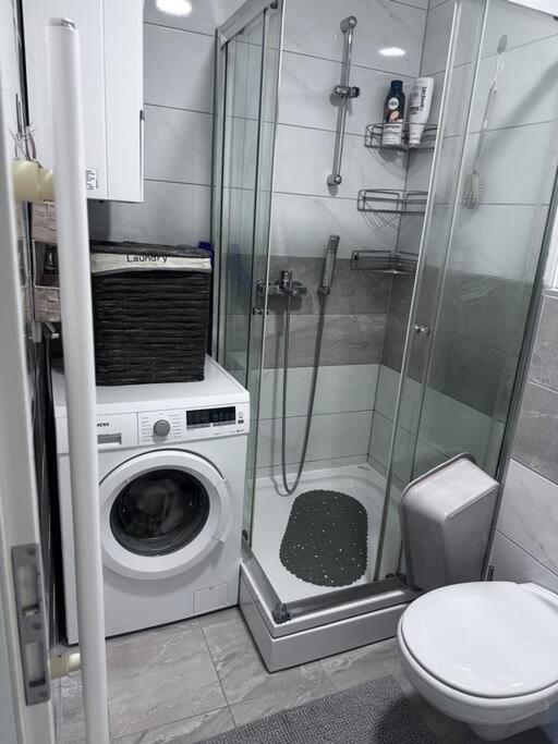 Apartman Pionirska Dolina SJJ Exteriör bild