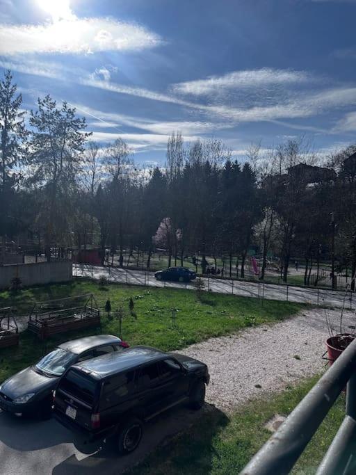 Apartman Pionirska Dolina SJJ Exteriör bild