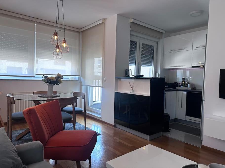 Apartman Pionirska Dolina SJJ Exteriör bild